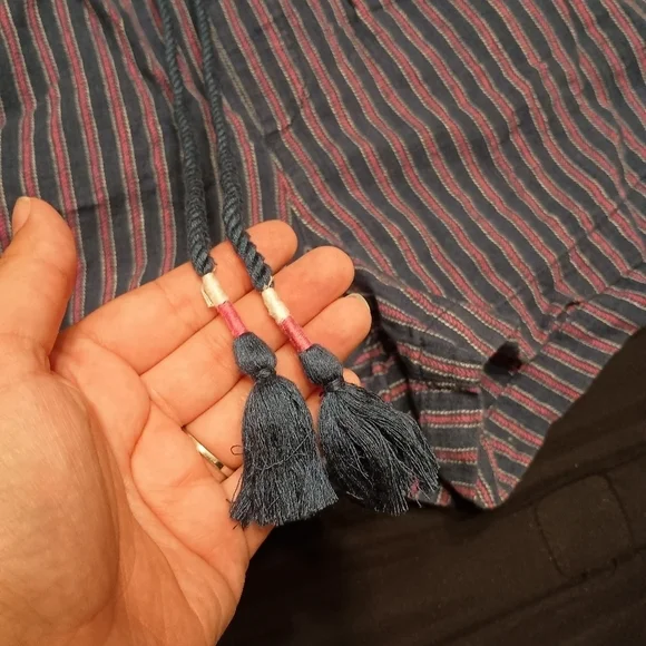 Gap Women's Size Medium Linen Blend Pull On Shorts Navy Blue Pink Stripe - Picture 2 of 7